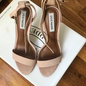 SOLD- Steve Madden Strappy Heels 7.5.